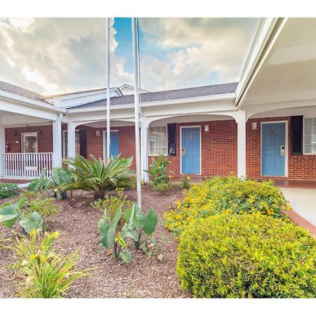Winton Inn & Suites Barnwell 外观 照片