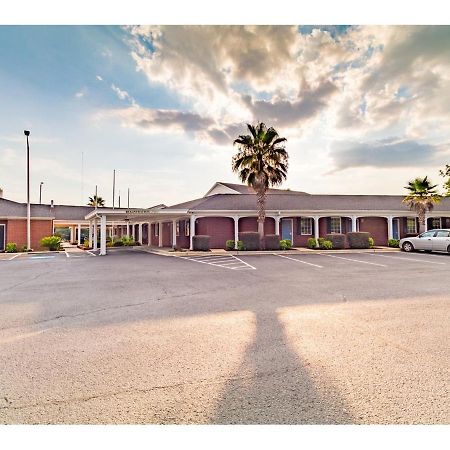 Winton Inn & Suites Barnwell 外观 照片