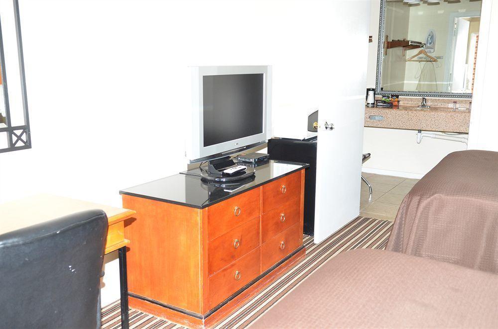 Winton Inn & Suites Barnwell 外观 照片