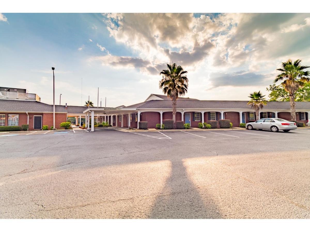 Winton Inn & Suites Barnwell 外观 照片